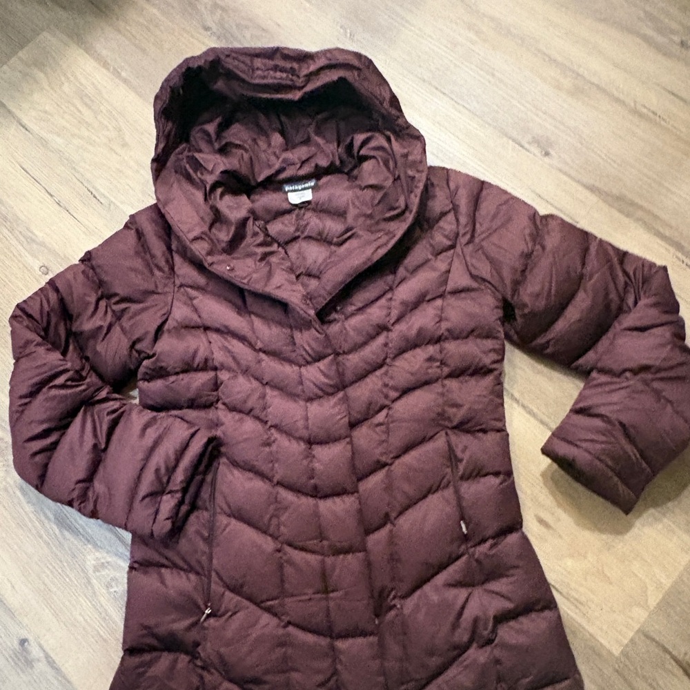 Patagonia Women's Puffer Jacket - Deep Burgundy